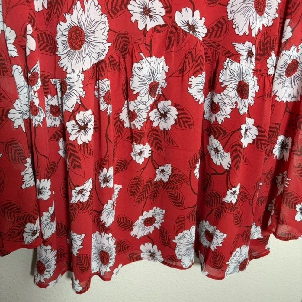 Suzanne Betro Blouse Women's Large Red Floral V-Neck Long Sleeve Shirt Career - Picture 4 of 8